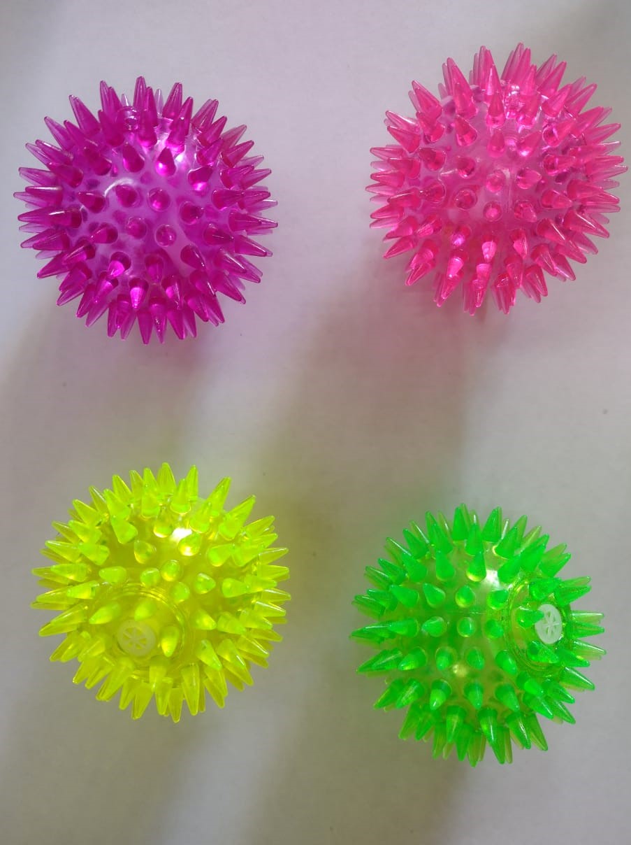 PELOTA DE GOMA PINCHES CON CHIFLE PARA PERRO
