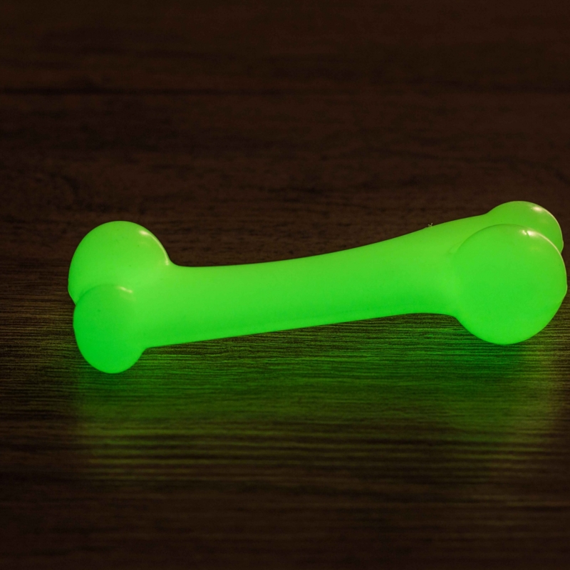 Alternative view of hueso plastico chico brillo en la oscuridad