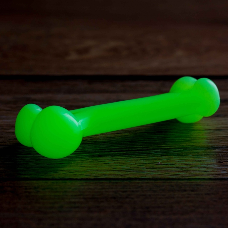 Alternative view of hueso plastico grande brillo en las oscuridad