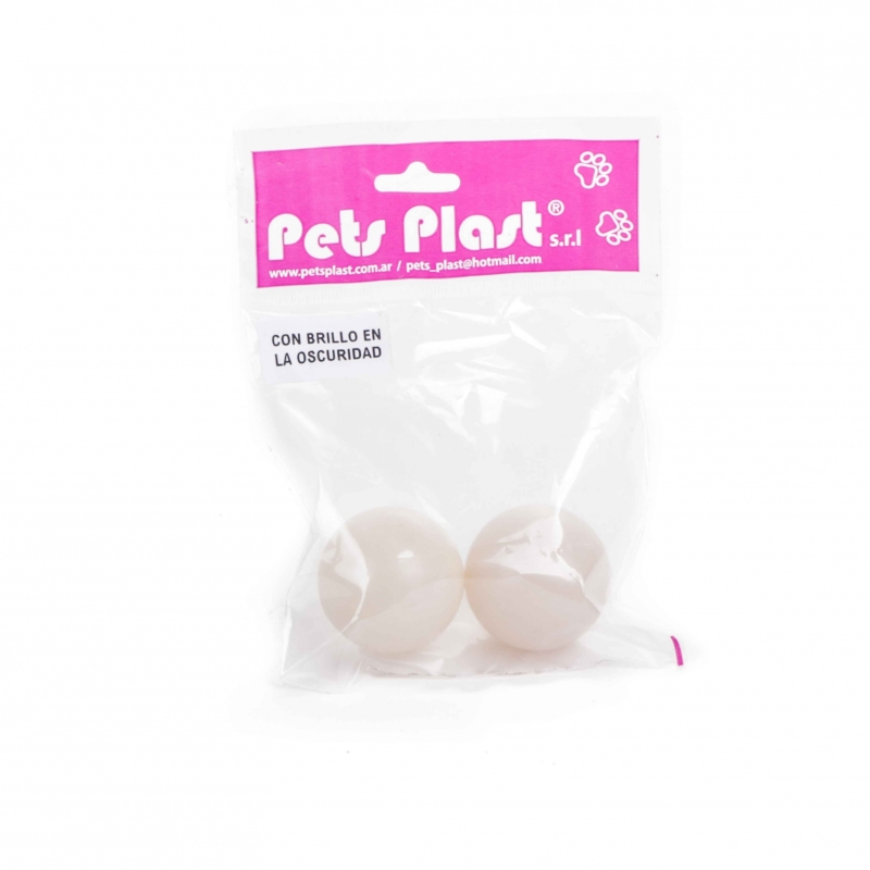 pelota chica con brillo en las oscuridad